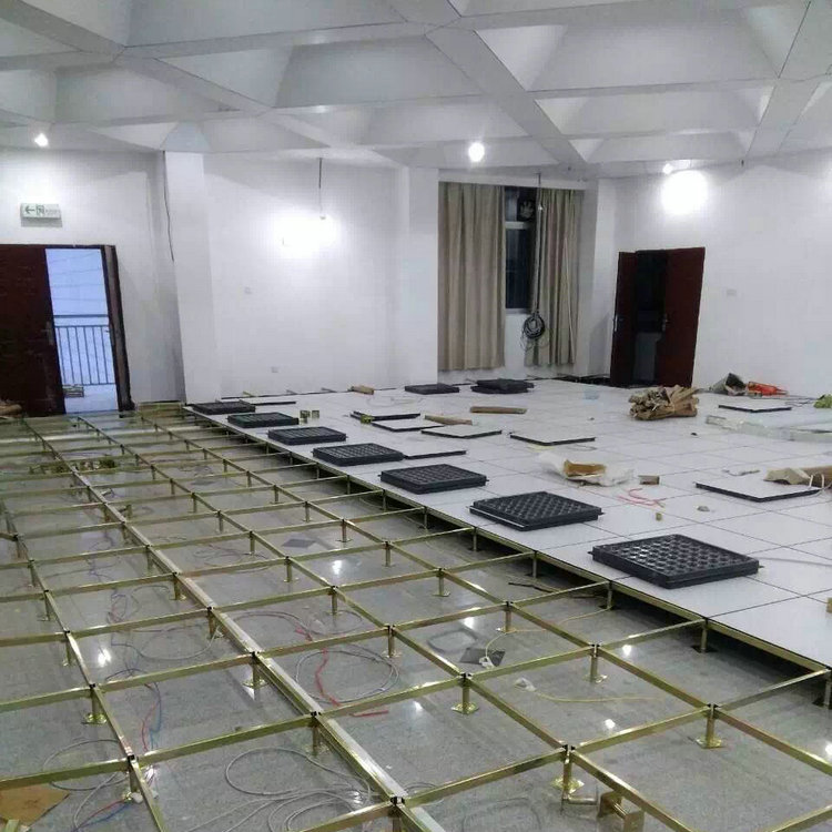 機房防靜電地板有幾種，機房為什么要采用防靜電地板
