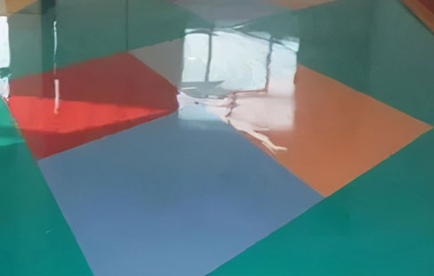 混凝土染色地坪是什么？有哪些特點(diǎn)及應(yīng)用場(chǎng)景？